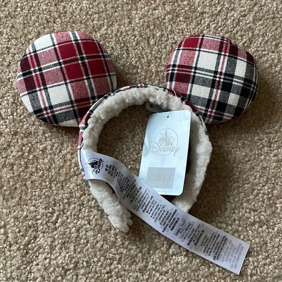 Disney Plaid/Sherpa Mickey ears - Picture 1 of 2